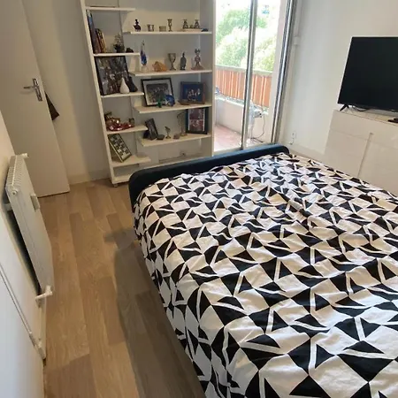 Privée à Couette-café Antibes